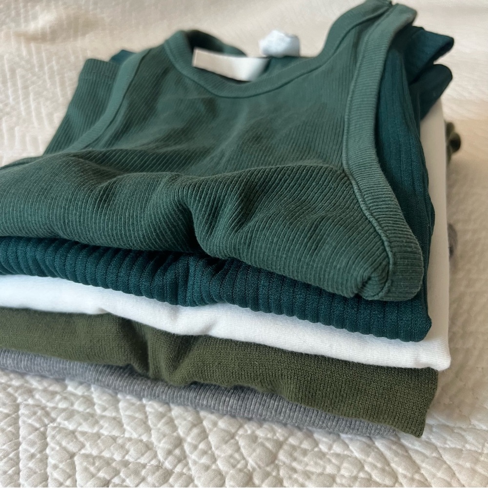 💌 5 Piece Bundle 💌  Racerbacks & Tanks | Free People + H&M + others